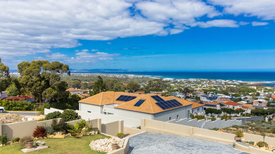 3 Bedroom Property for Sale in Berghof Western Cape